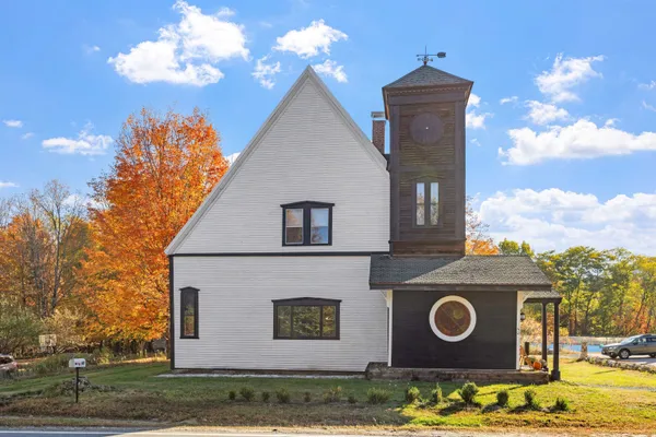 $490,000 | 42 Maple Street, Bethlehem, NH 03574