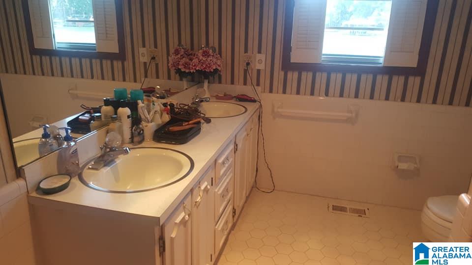 325 Rabbit Point Road Cropwell, AL 35054 - Photo 19 of 24