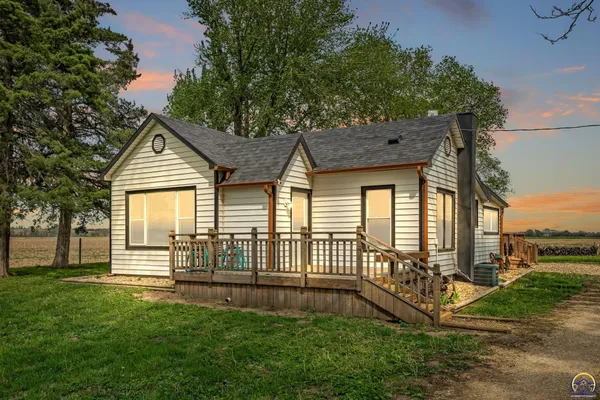 $280,000 | 3544 Northwest Davis Road, Rossville, KS 66533