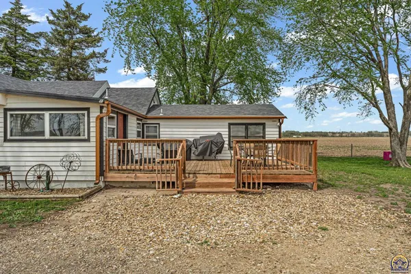 $280,000 | 3544 Northwest Davis Road, Rossville, KS 66533