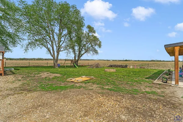 $280,000 | 3544 Northwest Davis Road, Rossville, KS 66533