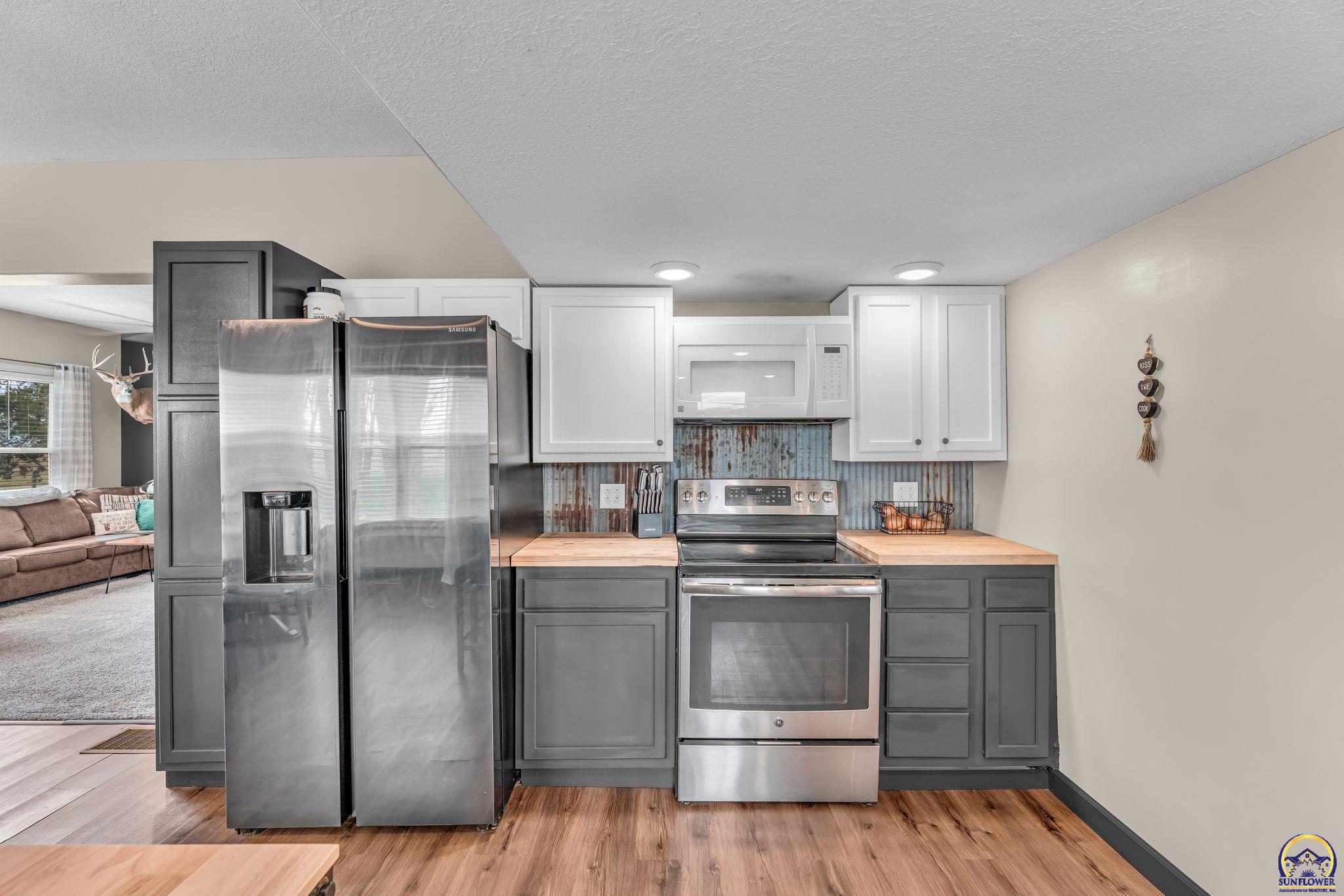 3544 Northwest Davis Road Rossville, KS 66533 - Photo 10 of 42