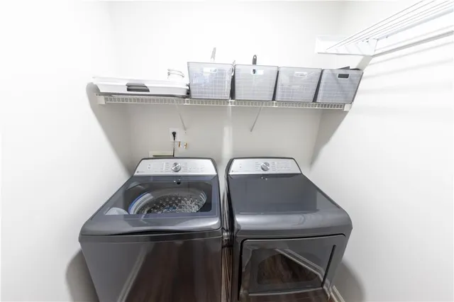 a view of a backyard of the house