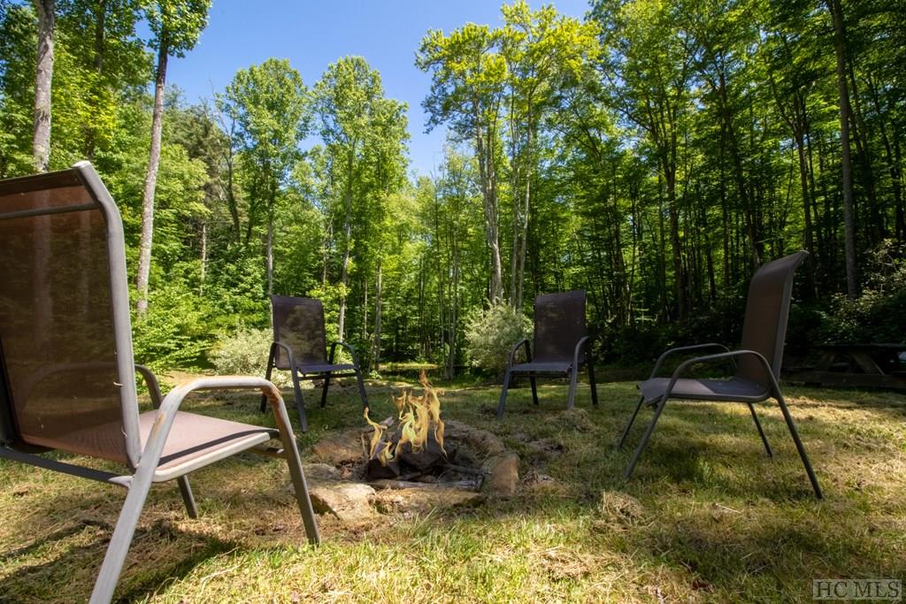525 Comanche Road Cullowhee, NC 28723 - Photo 8 of 31 Gallery Image 8