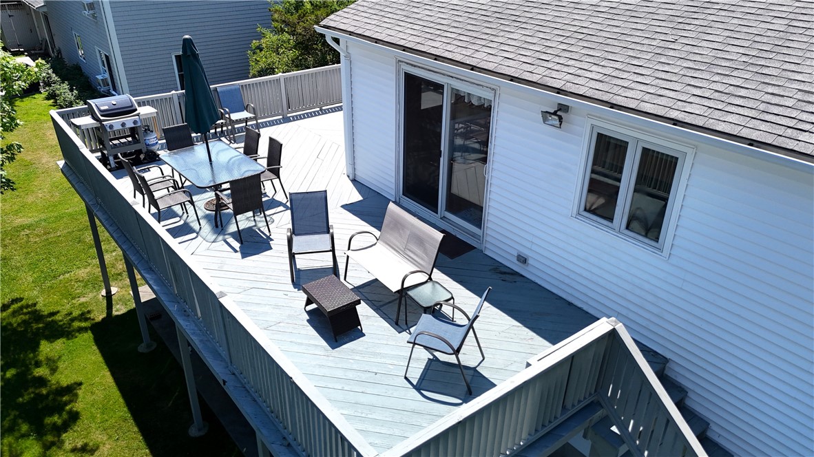 33 Glendale Road Narragansett, RI 02882 - Photo 8 of 45