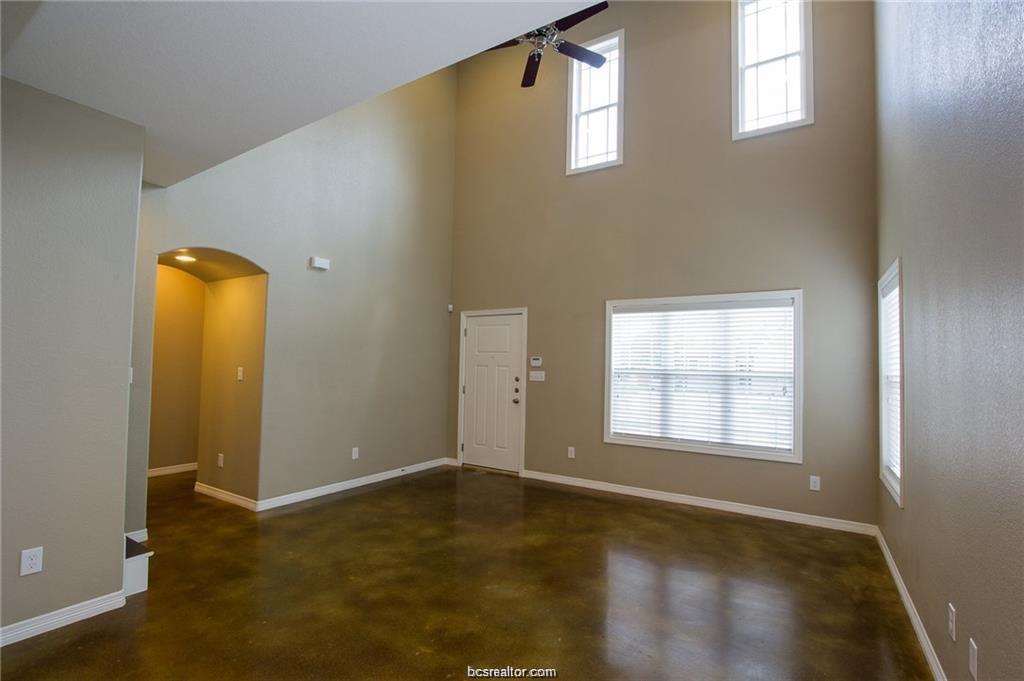 3200 Link Street Bryan, TX 77801 - Photo 5 of 24 an empty room with windows and closet