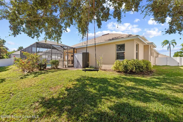 a picture of floor plan