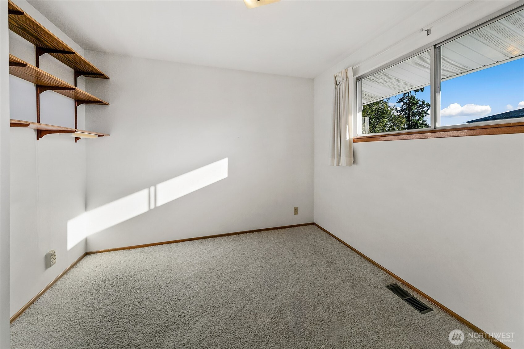 2624 Southwest 172nd Street Burien, WA 98166 - Photo 12 of 30 an empty room with windows