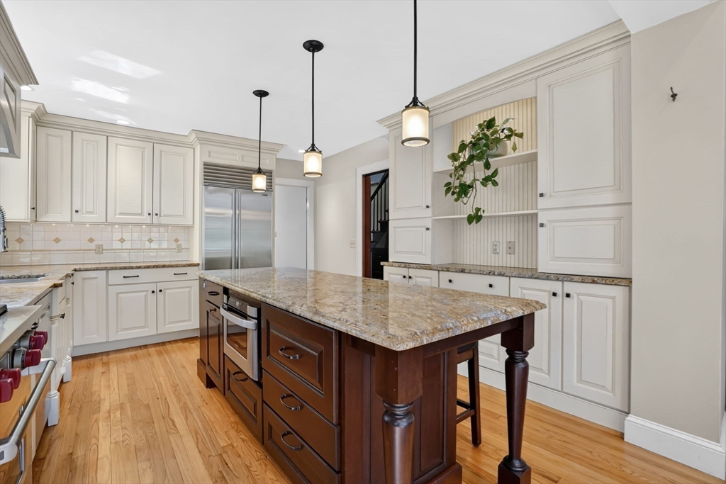 35 Shefford Street Springfield, MA 01107 - Photo 7 of 41 Gallery Image 7
