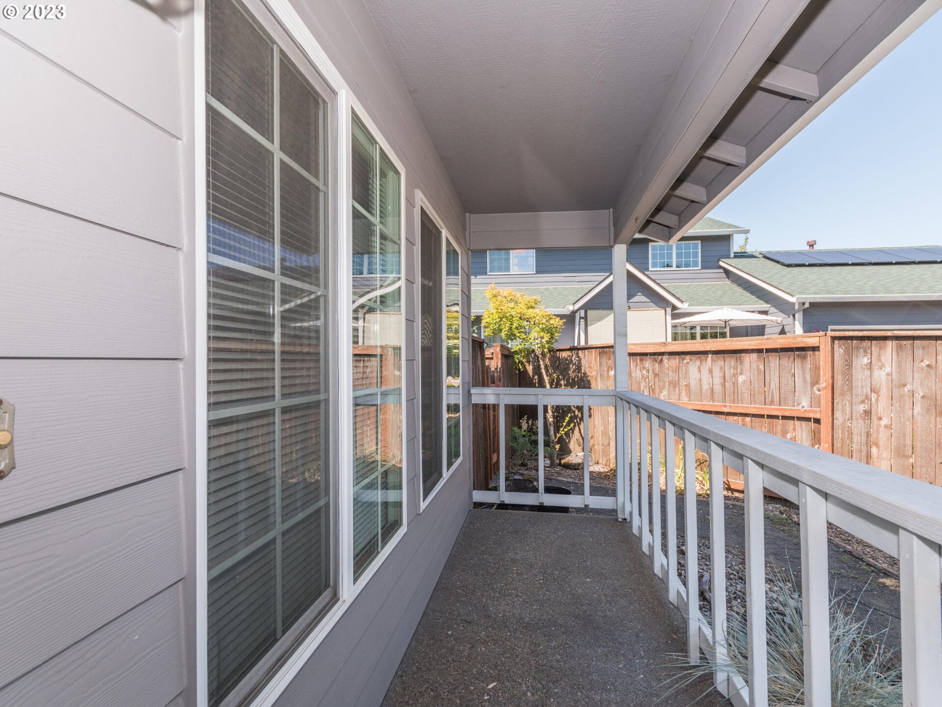 1058 Southwest Ivory Loop Gresham, OR 97080 - Photo 5 of 31