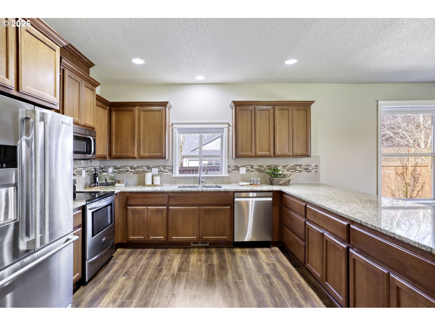 2141 Thomas Way Hubbard, OR 97032 - Photo 12 of 34 Bedroom