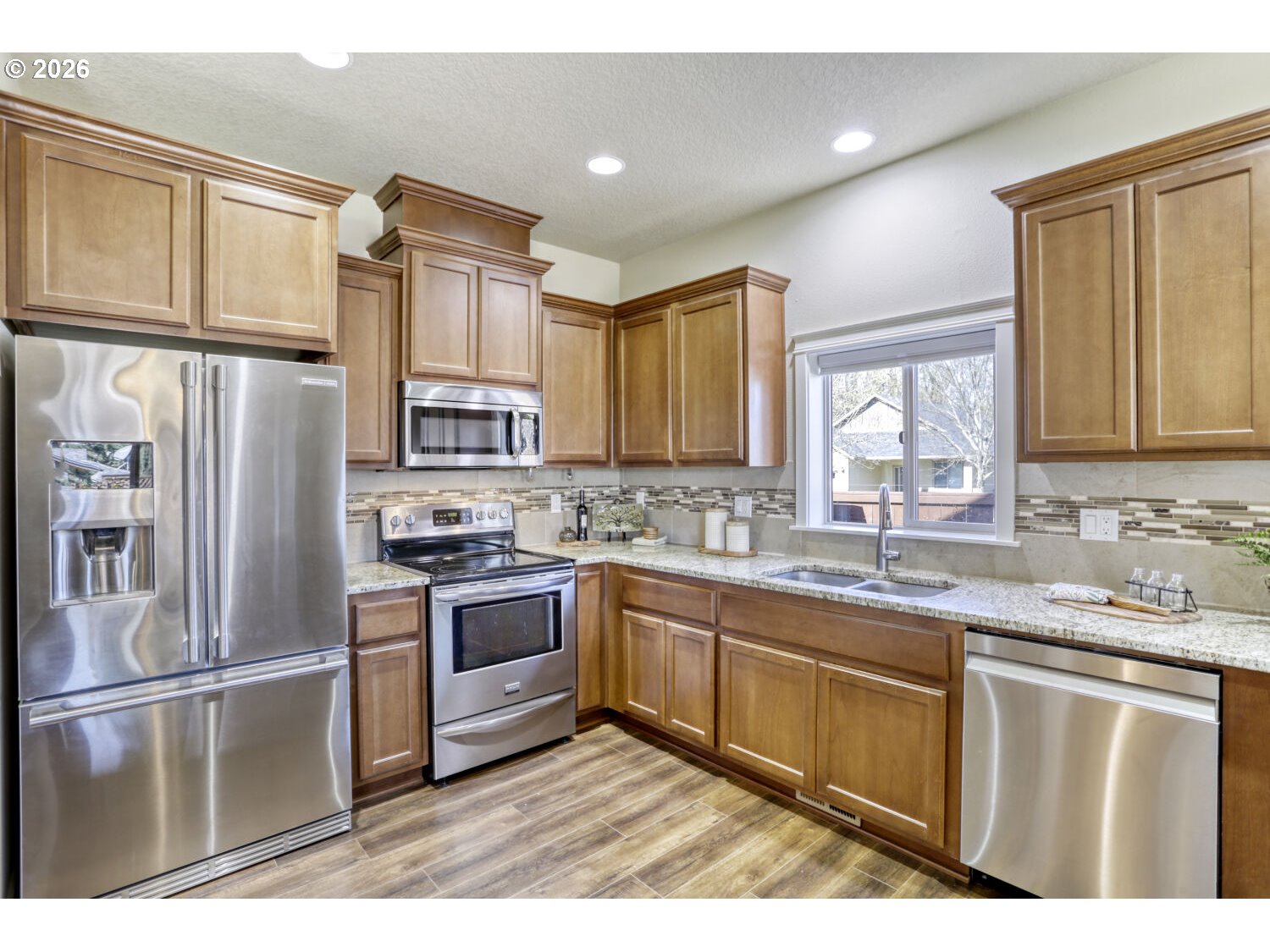 2141 Thomas Way Hubbard, OR 97032 - Photo 13 of 34 Bedroom