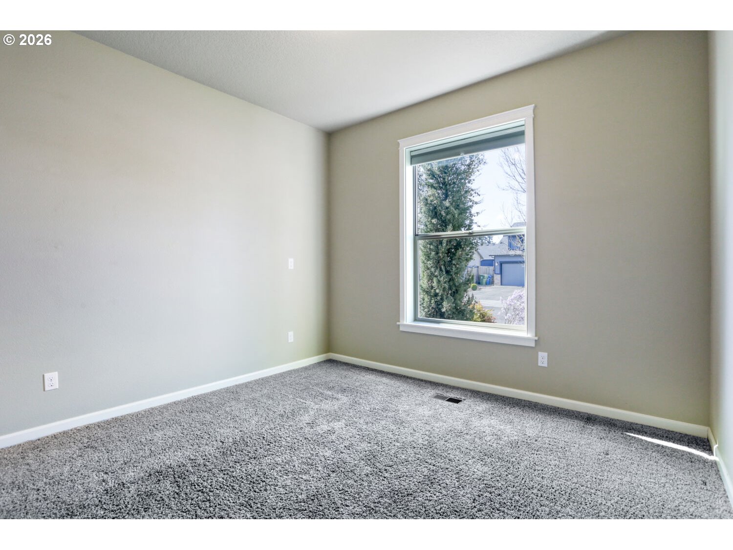 2141 Thomas Way Hubbard, OR 97032 - Photo 14 of 34 Bedroom, Primary