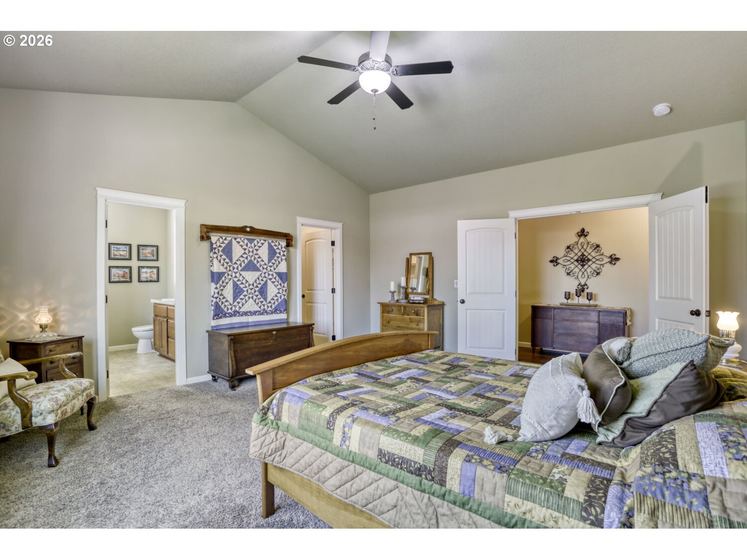 2141 Thomas Way Hubbard, OR 97032 - Photo 17 of 34 En Suite Bathroom