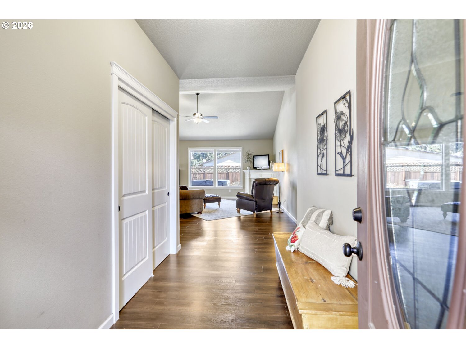 2141 Thomas Way Hubbard, OR 97032 - Photo 4 of 34 Great Room