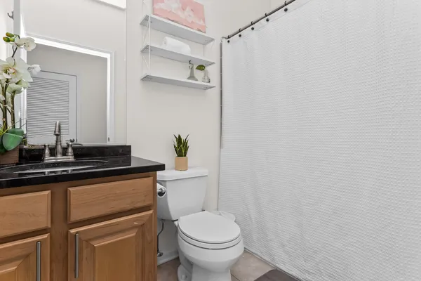 $515,000 | 400 West Ontario Street, Unit 1701, Chicago, IL 60654