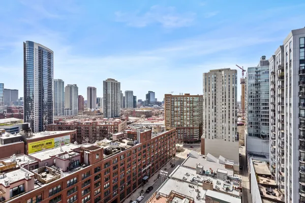 $515,000 | 400 West Ontario Street, Unit 1701, Chicago, IL 60654