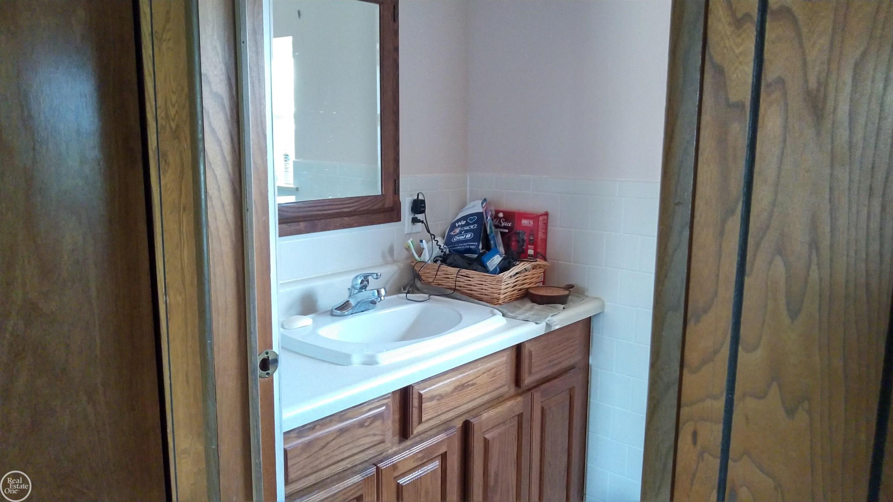 9582 Jeddo Road Avoca, MI 48006 - Photo 16 of 26 Gallery Image 16