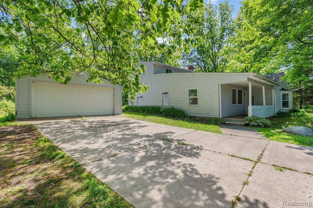 2685 Simpson Drive Rochester Hills, MI 48309 - Photo 9 of 29
