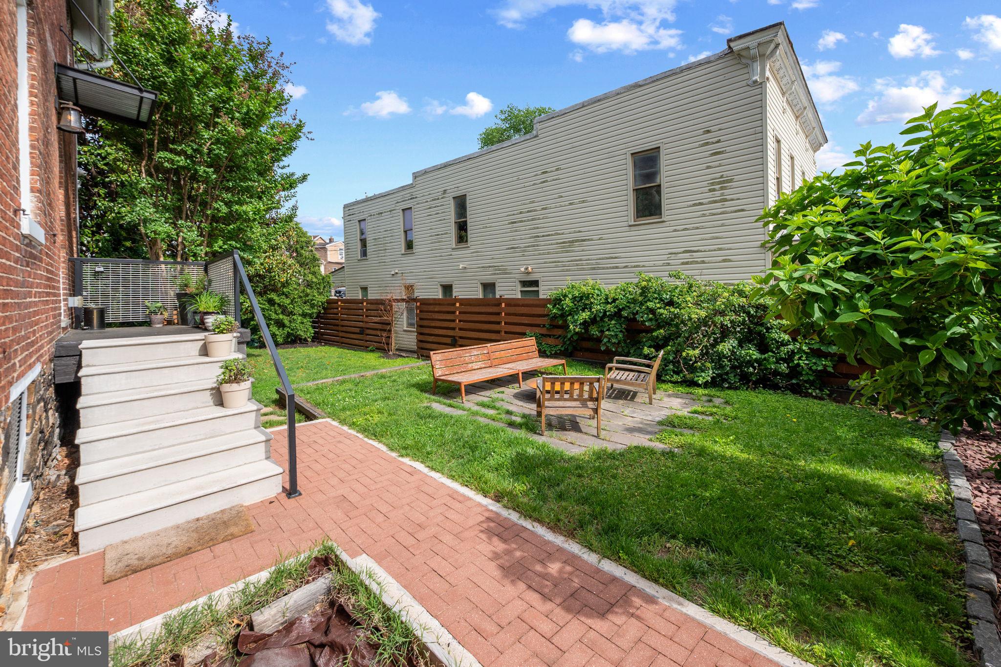 3425 Falls Road Baltimore, MD 21211 - Photo 33 of 37 Side Yard and Patio