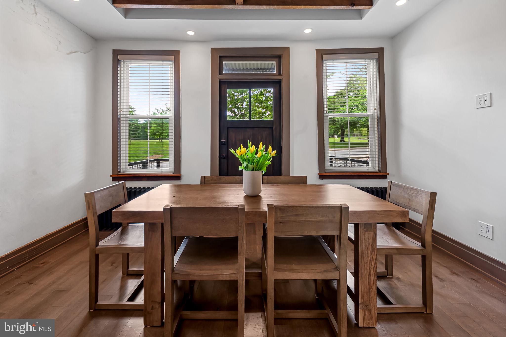 3425 Falls Road Baltimore, MD 21211 - Photo 7 of 37 Dining Area
