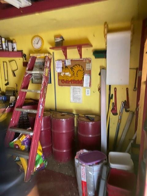 7060 John T White Road Fort Worth, TX 76120 - Photo 13 of 13 a utility room with dryer and washer