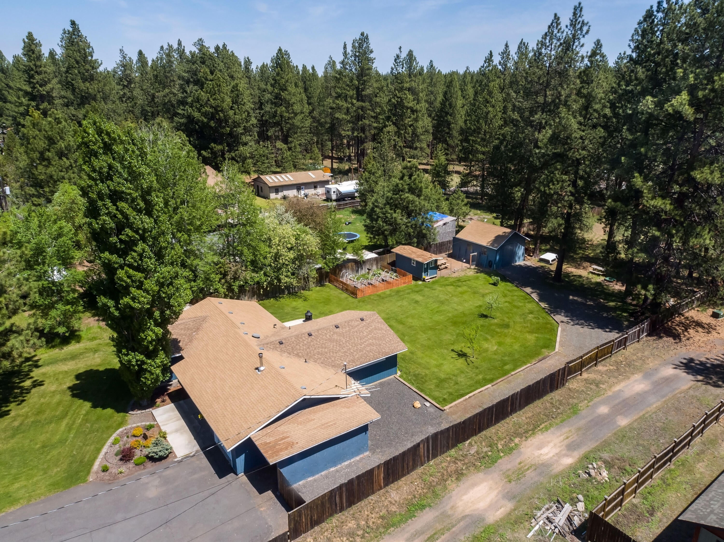 59712 Navajo Road Bend, OR 97702 - Photo 31 of 43 59712 Navajo_003