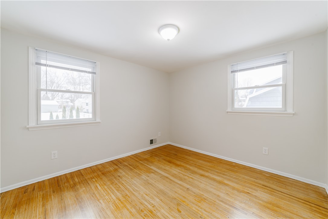 53 Squirrels Heath Road Perinton, NY 14450 - Photo 18 of 36