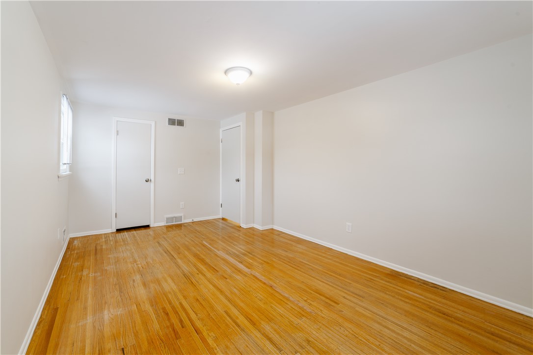 53 Squirrels Heath Road Perinton, NY 14450 - Photo 19 of 36