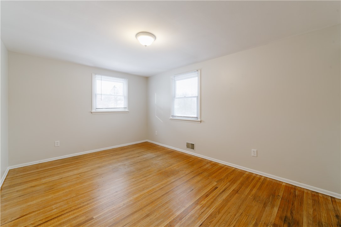 53 Squirrels Heath Road Perinton, NY 14450 - Photo 22 of 36