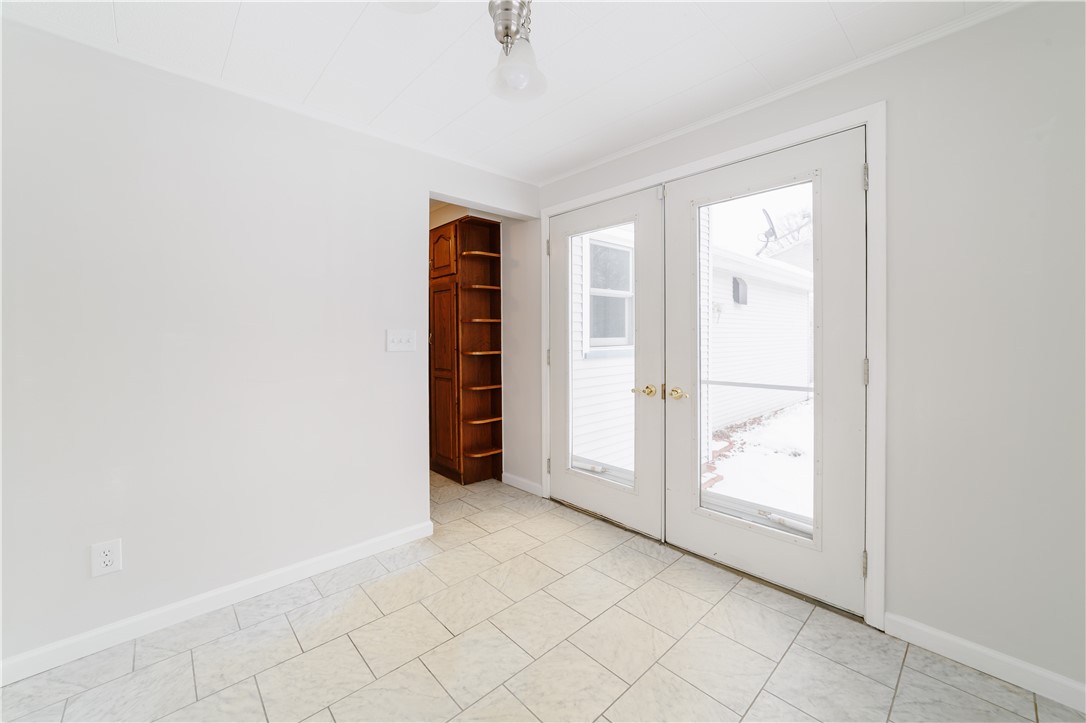 53 Squirrels Heath Road Perinton, NY 14450 - Photo 24 of 36