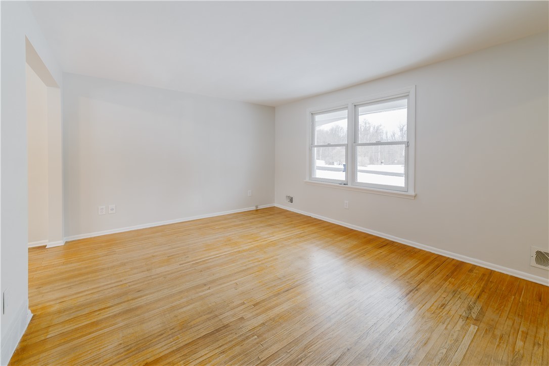 53 Squirrels Heath Road Perinton, NY 14450 - Photo 31 of 36