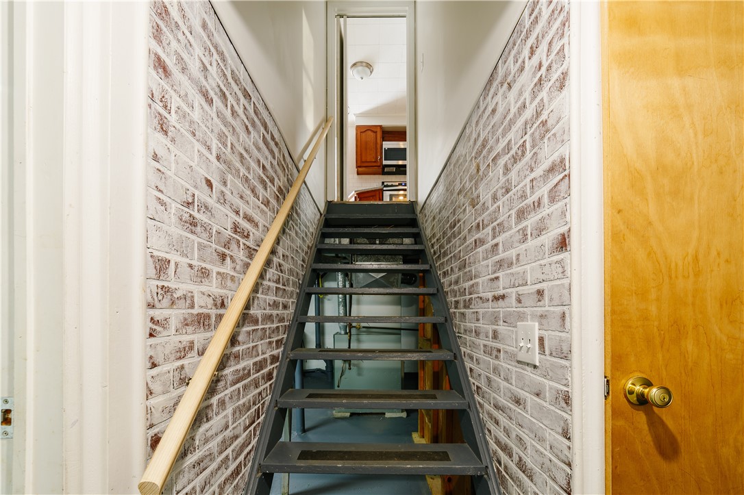 53 Squirrels Heath Road Perinton, NY 14450 - Photo 10 of 36