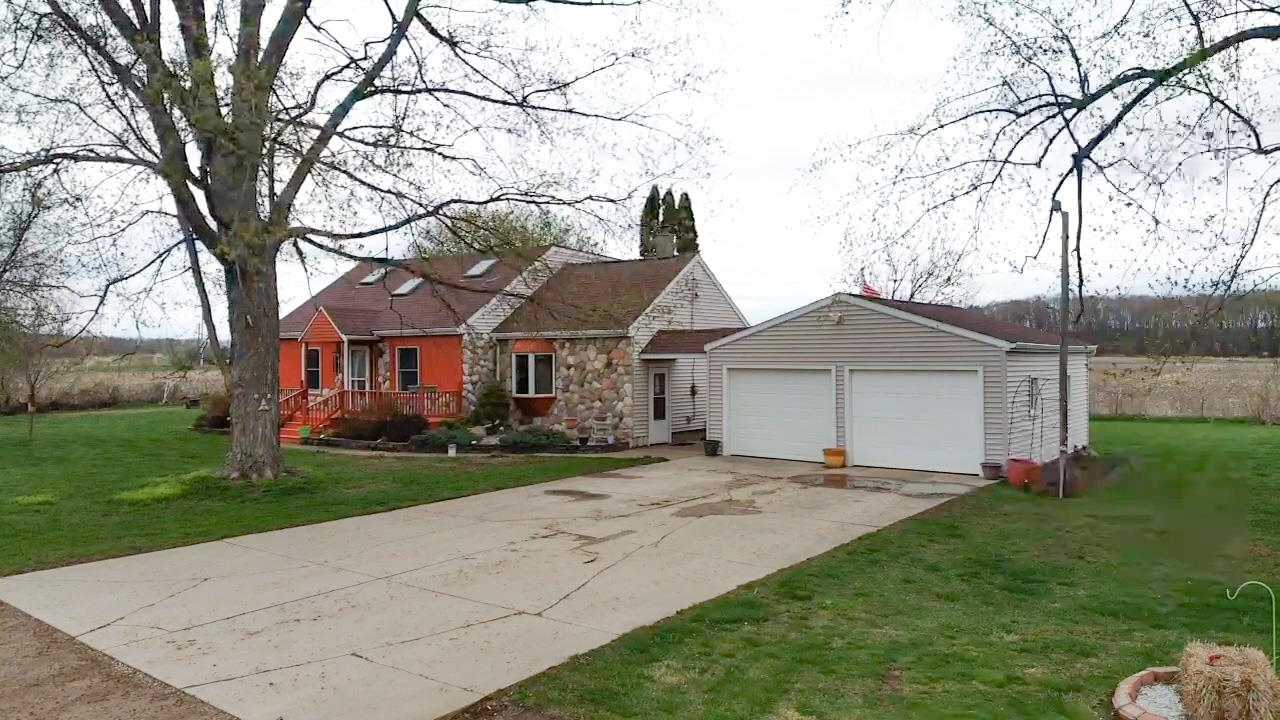 9429 Vernon Road Bancroft, MI 48414 - Photo 35 of 50