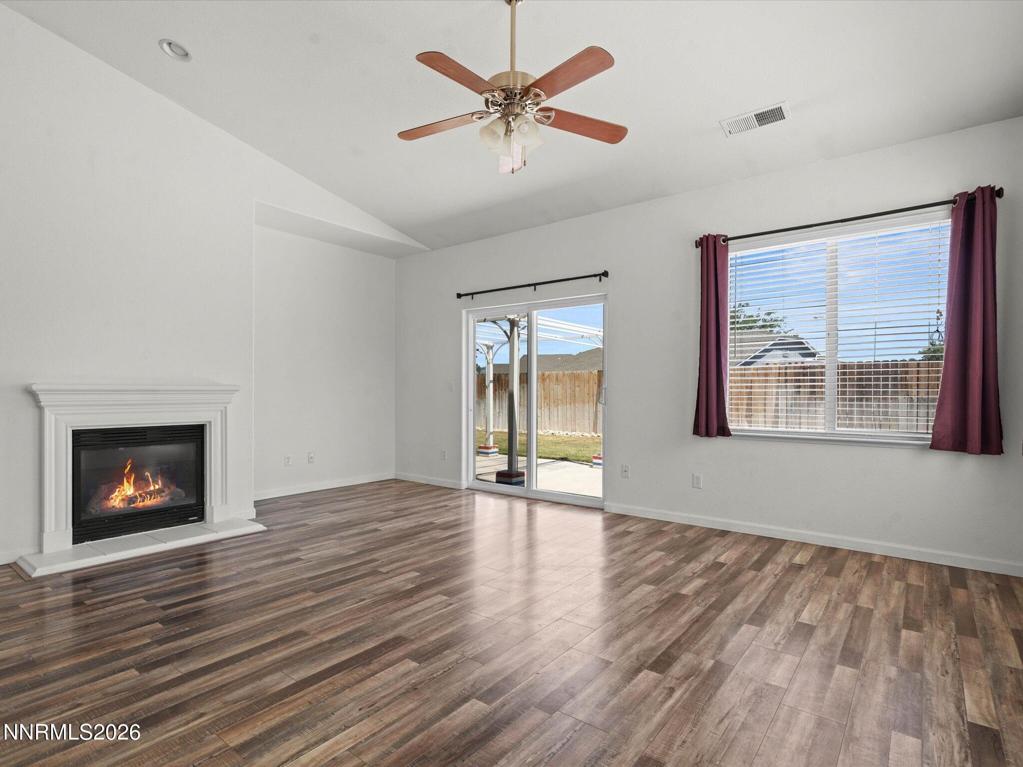 280 Fallen Leaf Lane Fernley, NV 89408 - Photo 8 of 44 08-280 Fallen Leaf Ln-107