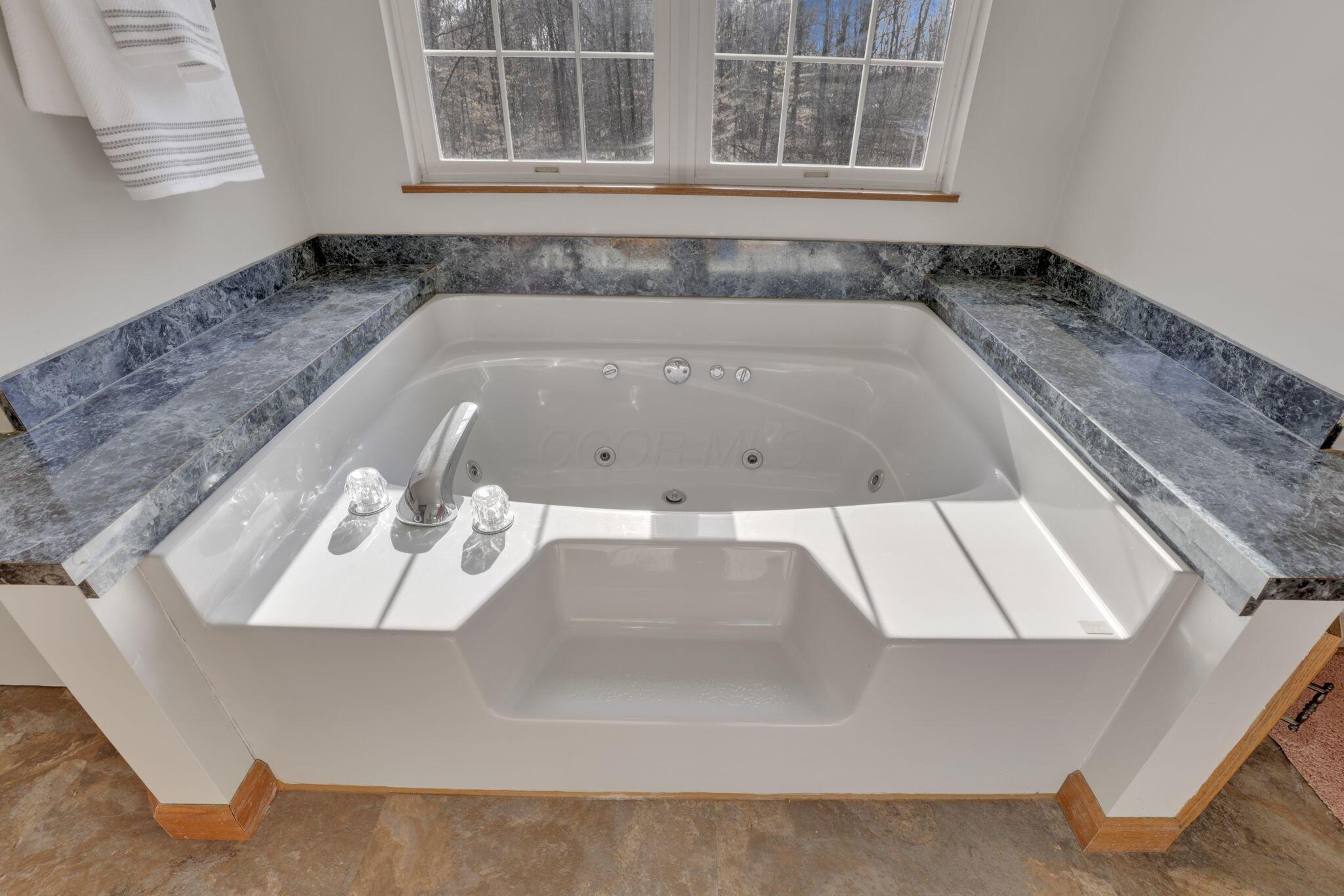 5521 Morgan Center Road Mount Vernon, OH 43050 - Photo 49 of 104 49-web-or-mls-GR7A4760