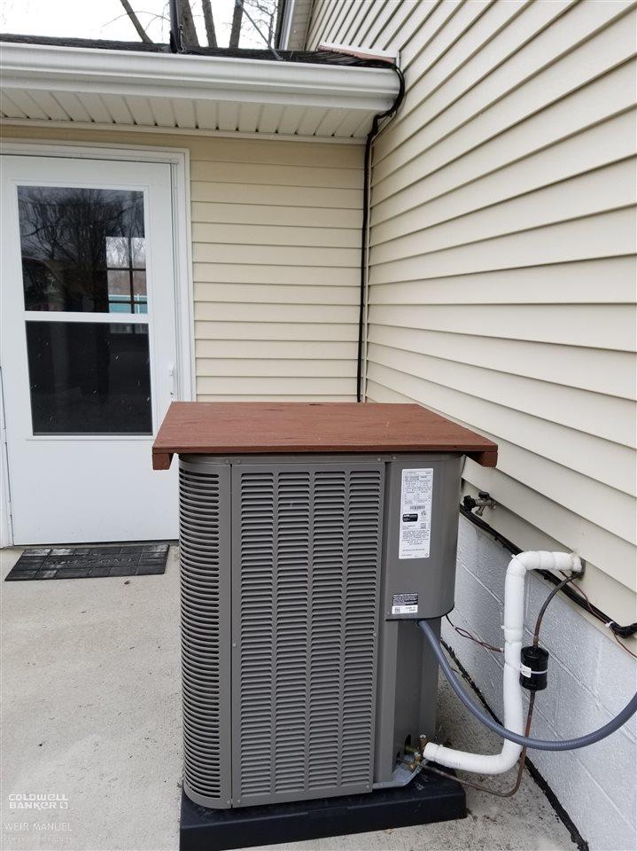 48625 Callens Road New Baltimore, MI 48047 - Photo 30 of 41