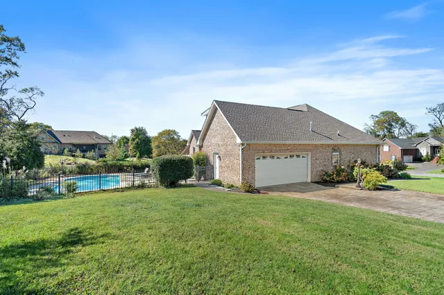 $609,900 | 262 Bayhill Drive, Gallatin, TN 37066