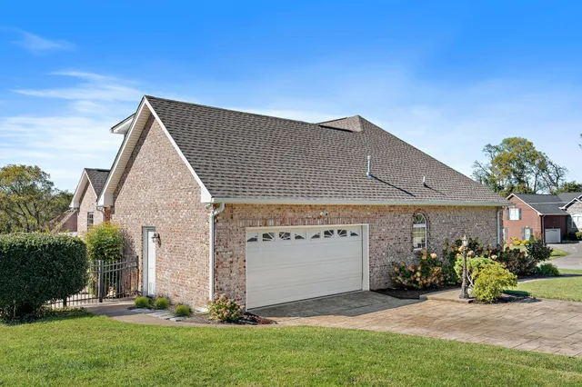 $609,900 | 262 Bayhill Drive, Gallatin, TN 37066