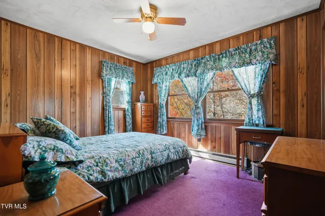 $239,985 | 10388 Helen Henderson Highway, Honaker, VA 24260