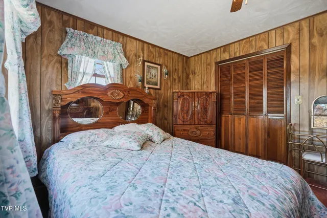 $239,985 | 10388 Helen Henderson Highway, Honaker, VA 24260