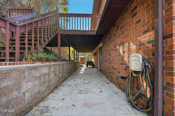 $215,000 | 10388 Helen Henderson Highway, Honaker, VA 24260