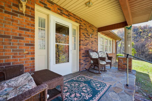 $239,985 | 10388 Helen Henderson Highway, Honaker, VA 24260