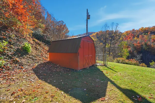 $215,000 | 10388 Helen Henderson Highway, Honaker, VA 24260