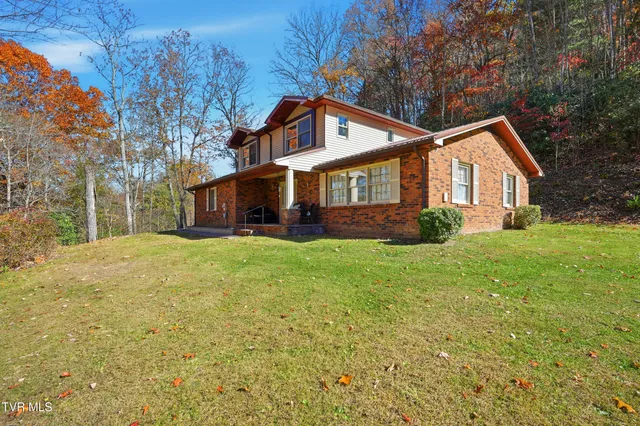 $239,985 | 10388 Helen Henderson Highway, Honaker, VA 24260