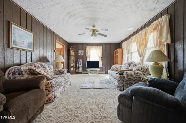 $215,000 | 10388 Helen Henderson Highway, Honaker, VA 24260