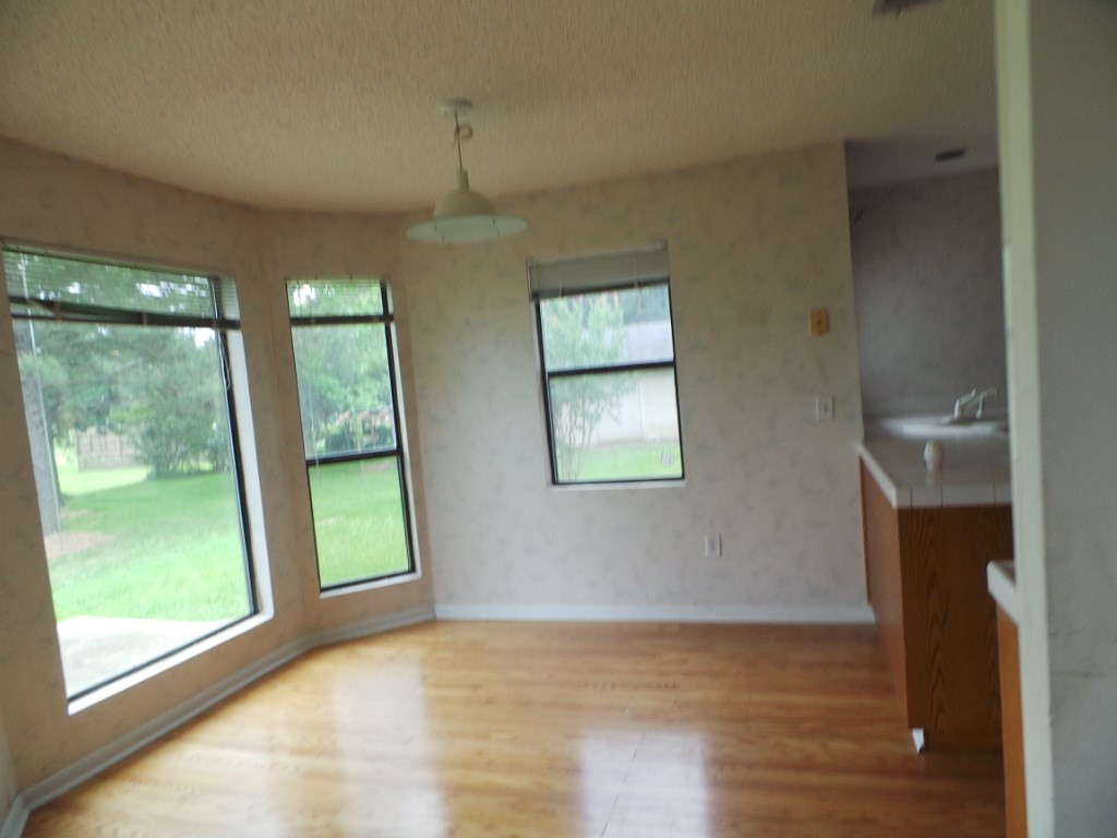 2670 Wells Road, Unit 1 Raymond, MS 39154 - Photo 5 of 13 FORMAL DINING