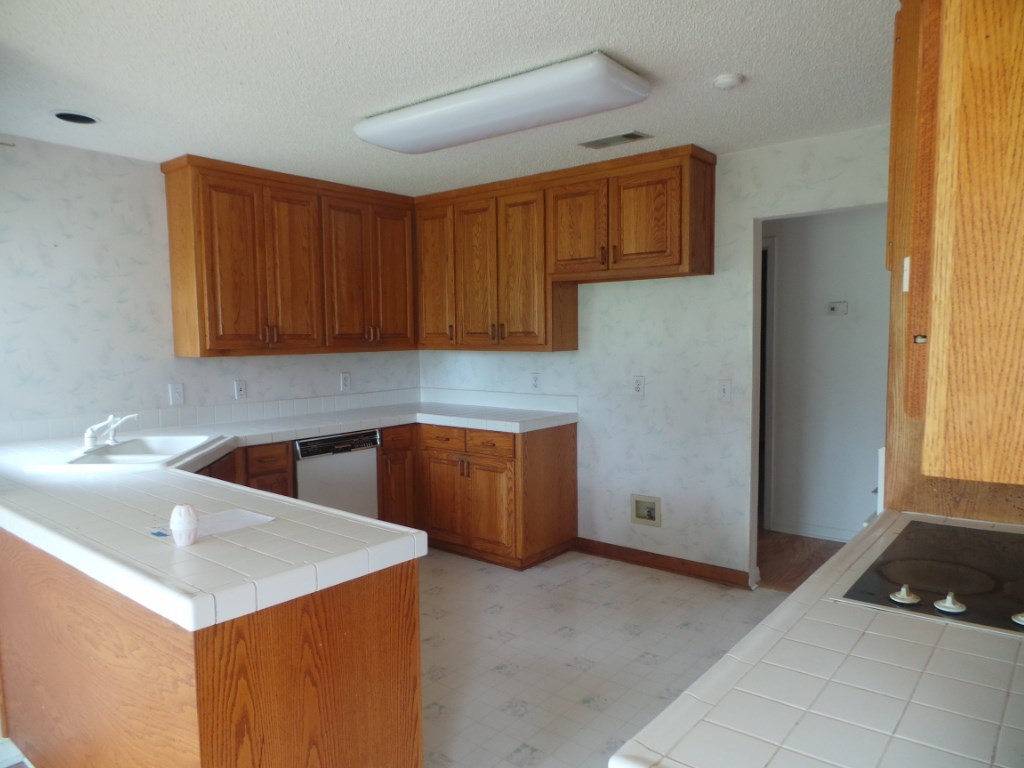2670 Wells Road, Unit 1 Raymond, MS 39154 - Photo 6 of 13 KITCHEN