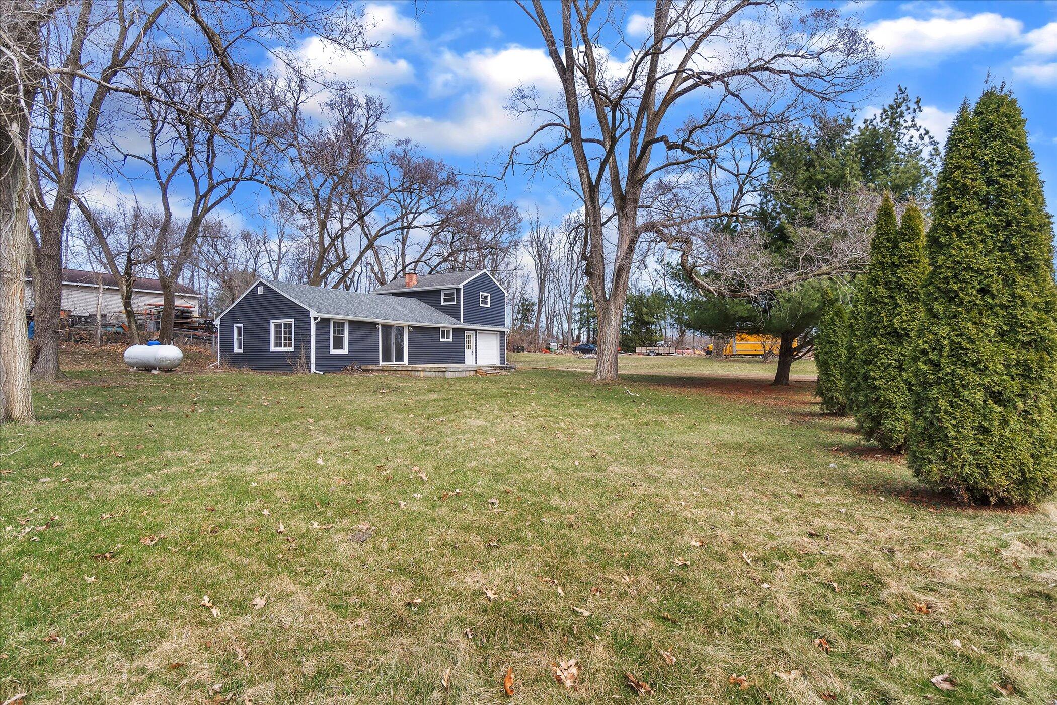 2991 South Meridian Road Jackson, MI 49203 - Photo 33 of 35 33-2991-S-Meridian-Rd-WindowStill-Real-E