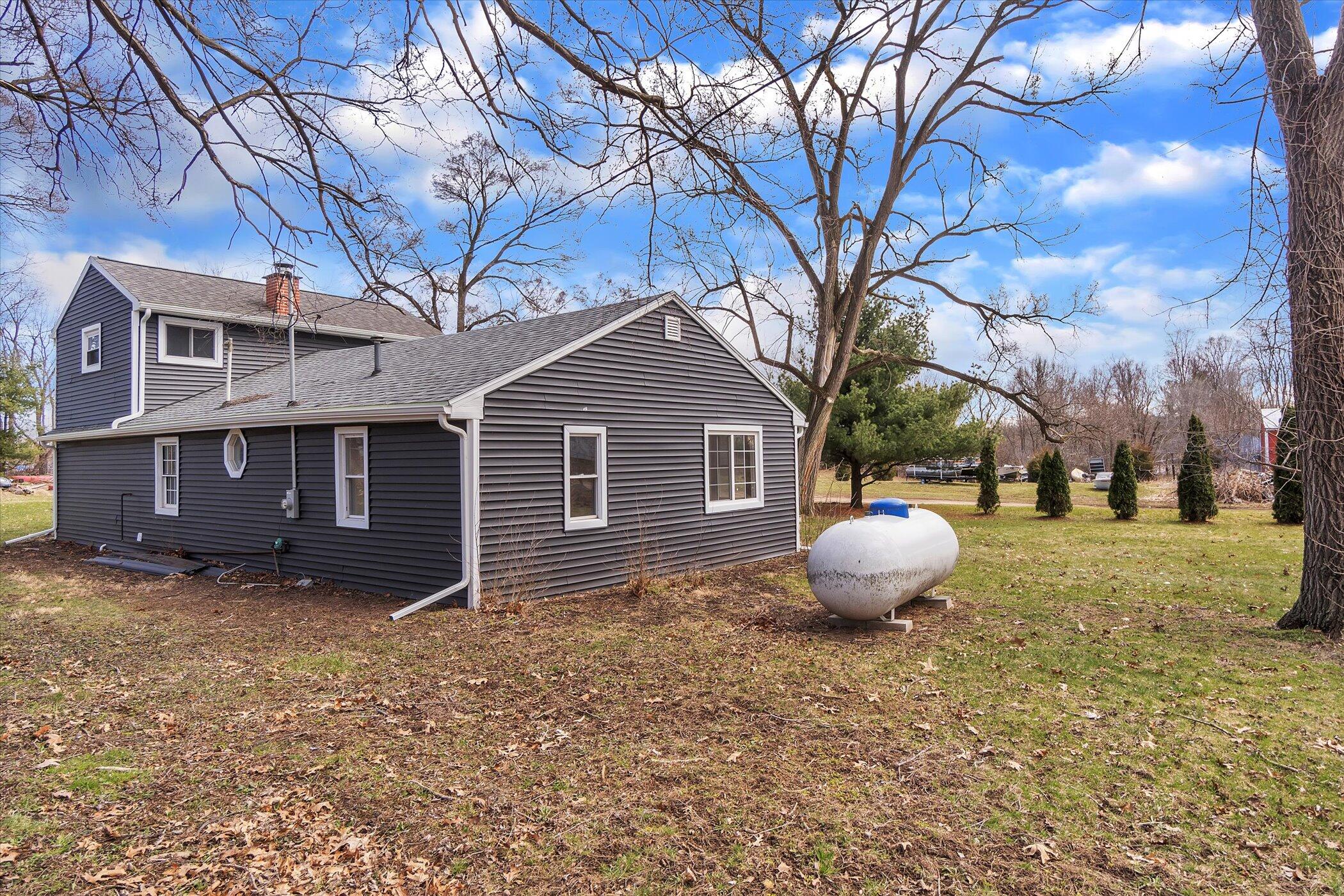 2991 South Meridian Road Jackson, MI 49203 - Photo 35 of 35 35-2991-S-Meridian-Rd-WindowStill-Real-E